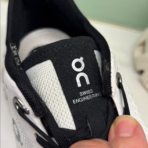 ON Cloud X lightweight Athletic Shoes - Picture 8 of 11